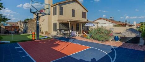 Private Basketball Court!