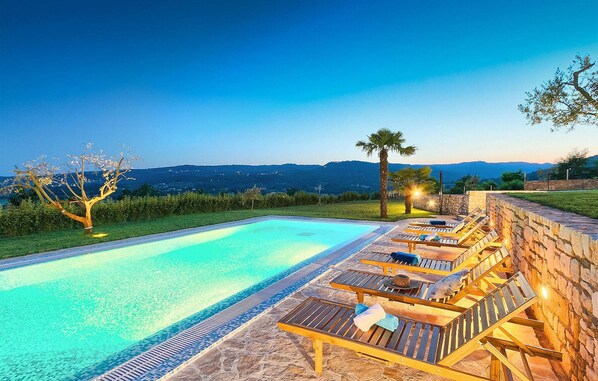 pool