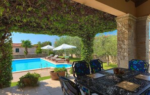 pool