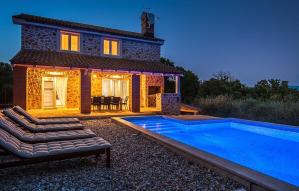 pool