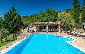 pool