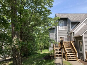 Welcome to Hidden Moose, your Laurel Highlands mountain retreat!