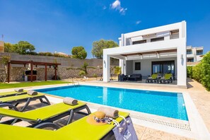 Beautiful villa with private pool and terrace with panoramic sea views