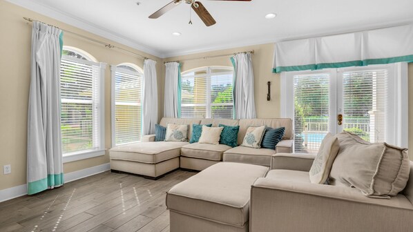 Villas at Seagrove B101 Living Area