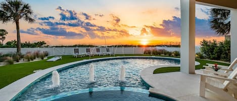 Sunset Blue - Beachfront 5-Bedroom Siesta Key Luxury Vacation Home - Sleeps 12