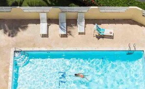 Swimming pool on the apartment building can be used by guess