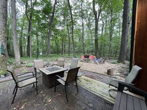 Pour a drink & enjoy the gas firepit while taking in the mountain breeze