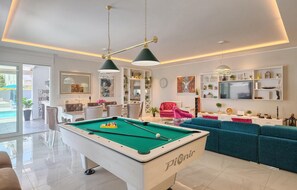 Spielezimmer