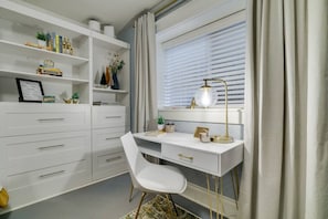 Money never sleeps, so we provide a dedicated workspace to inspire you.