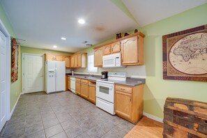 Kitchen | Single-Story Home | Central Air Conditioning