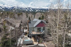 High Street Retreat four blocks from Main Street Breckenridge