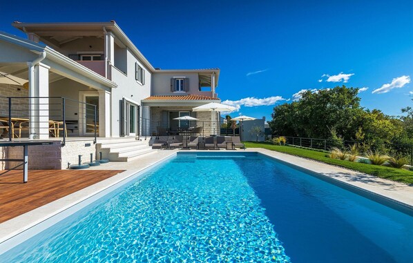 pool