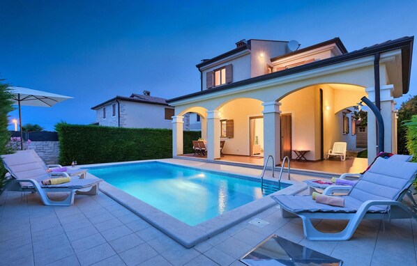 pool