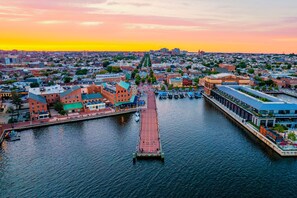 Short Walk to Fells Point Water Front