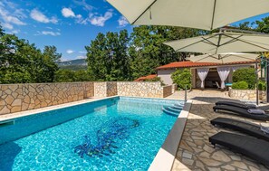 pool