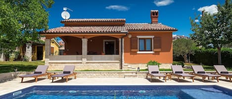 pool