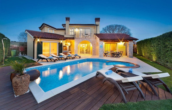 pool