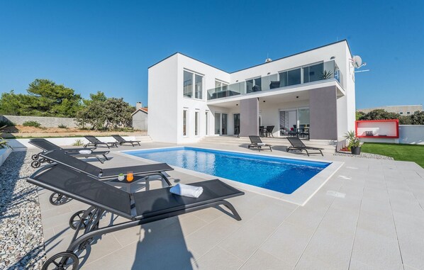 pool