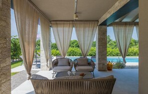 pool
