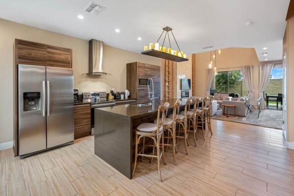Private kitchen