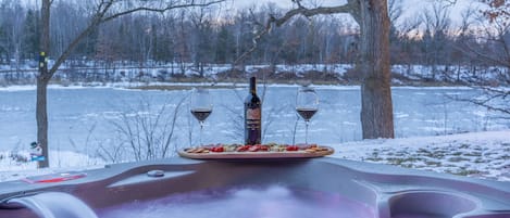Enjoy incredible views of the lake and the Wisconsin Northwoods from your 7-seat hot-tub (closed when outdoor temperature is consistently below 0 F)