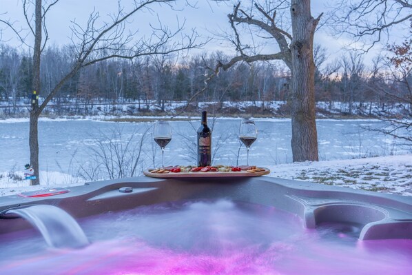Enjoy incredible views of the lake and the Wisconsin Northwoods from your 7-seat hot-tub (closed when outdoor temperature is consistently below 0 F)