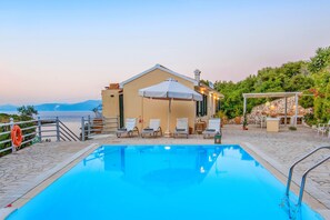 Awesome private pool