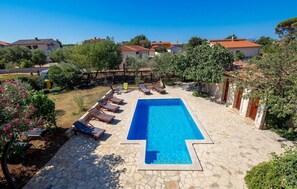 pool