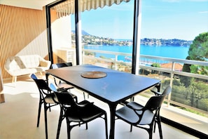Dining room with sea view, Nice 