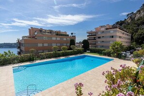 Piscine vue mer, Villefranche-Sur-Mert