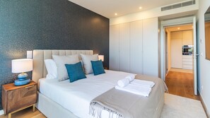 Where beautiful decoration merges with comfort! This beautiful bedroom gives you a peaceful night thanks to the wonderful mattress. #comfort #bedroom