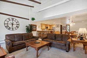 lodgeatlionshead-408-3402_53120744735_o