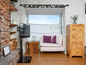 Living room | Friday Cottage, Brixham