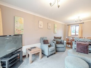 Living room | Walnut Cottage - Grange Farm Park, Louth