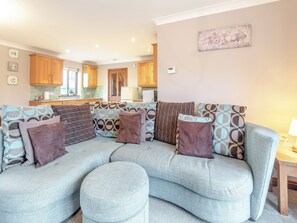 Living room | Walnut Cottage - Grange Farm Park, Louth