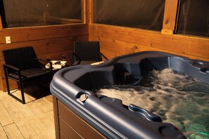 Bain à remous extérieur