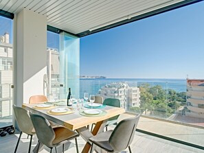 Gebäude, Wasser, Himmel, Daytime, Eigentum, Pflanze, Blau, Azurblau, Fenster, Die Architektur