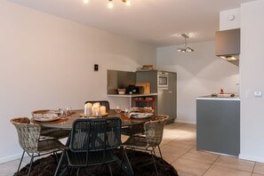 Spacious dining room