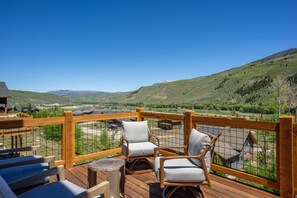 Private Balcony #1 offering Mountain, Lake and Valley Views