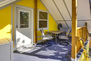 Covered Balcony | 2nd-Floor Apartment