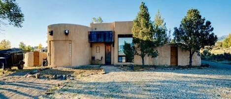 Casa Comanche is located between Taos and Taos Ski Valley. Easy access.