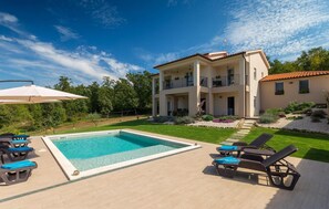 pool