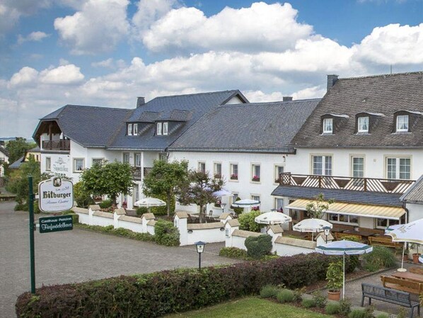 Gasthaus-Pension FĂŒnf MĂ€delhaus