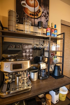 Café Bar