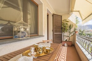 Autumn, Balcony / Terrace / Patio, Spring, Summer