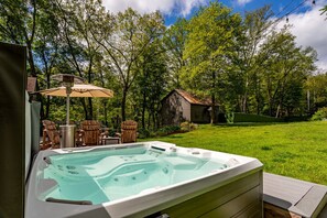 The hot tub is just a couple steps out the main door