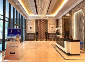 Concierge desk