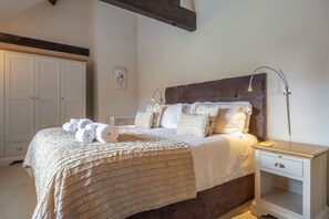 The Granary, Oulton nr Alysham: Bedroom one with super king-sized bed