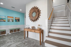 Spacious and welcoming foyer