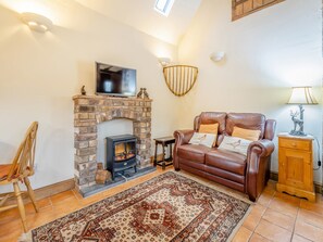 Living area | Morrells Wood Farm- Rickyard Cottage - Morrells Wood Farm, Leighton, near Shrewsbury